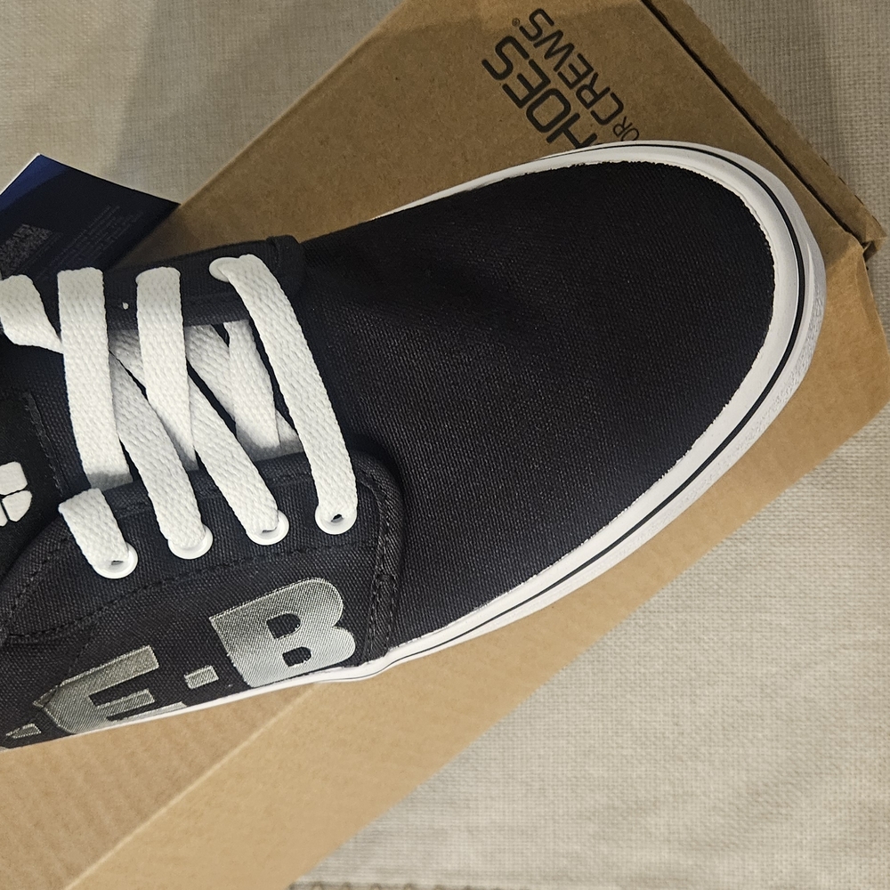 Men's Black and White Casual Shoes